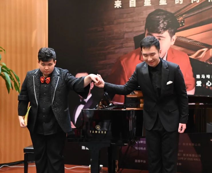 音乐双子星，点亮冬日激情！——s36沙龙会未来艺术家刘明康爱心公益音乐沙龙