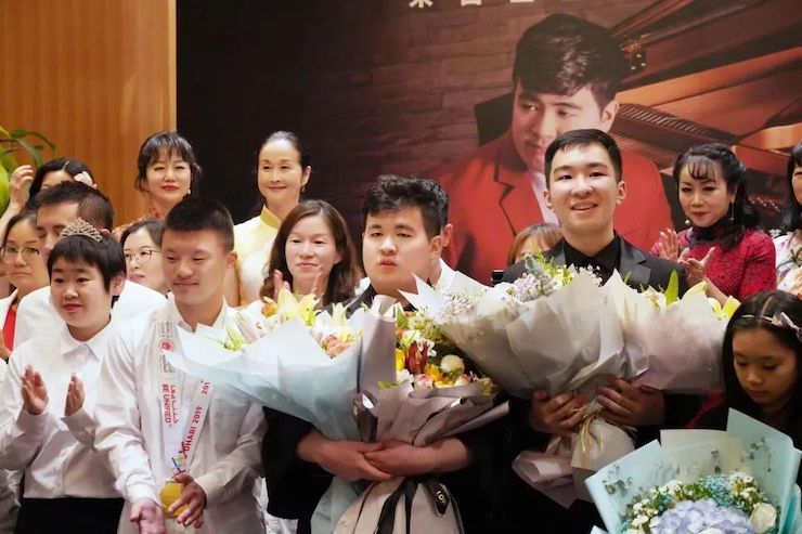 音乐双子星，点亮冬日激情！——s36沙龙会未来艺术家刘明康爱心公益音乐沙龙