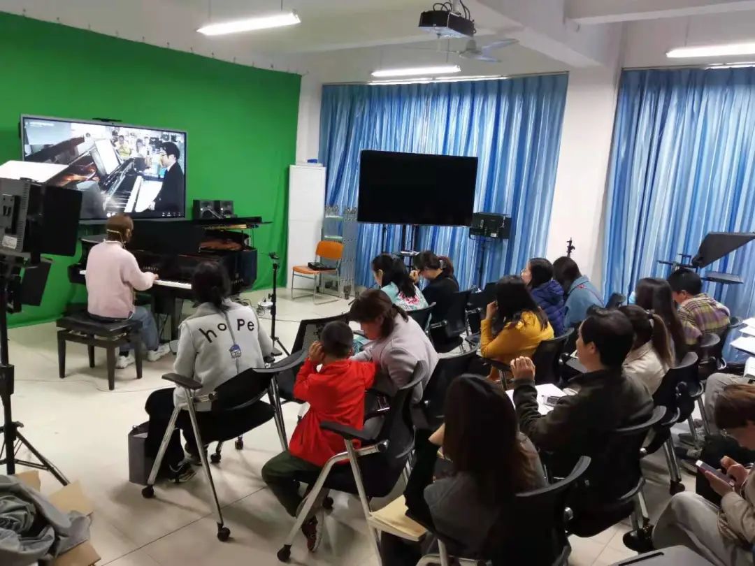 科技助力音乐教学，牵手大师零距离大师课